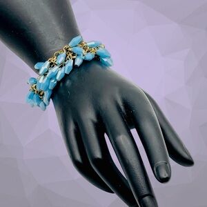 Flirty Vintage Stretch Bracelet With Iridescent Blue Bicone Dangling Beads